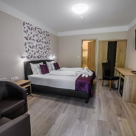 Az Idill Hotel Cserszegtomaj Exterior foto