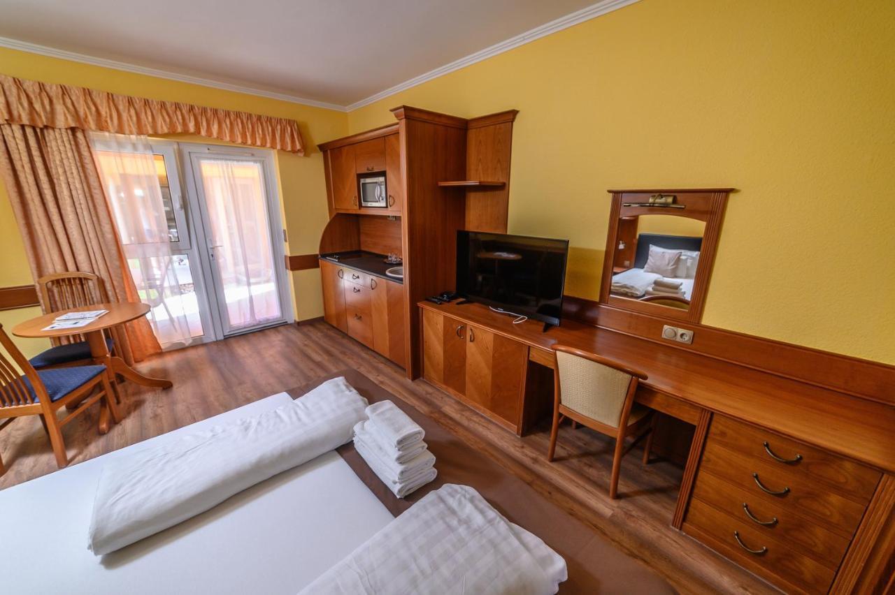 Az Idill Hotel Cserszegtomaj Exterior foto